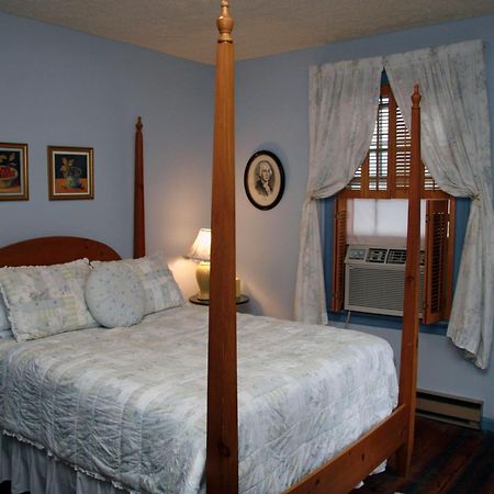 The Lafayette Inn & Restaurant Stanardsville Стая снимка