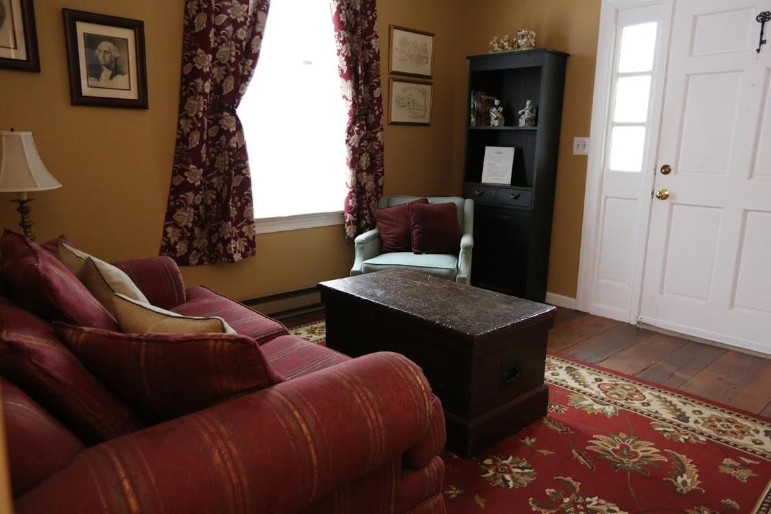 The Lafayette Inn & Restaurant Stanardsville Екстериор снимка
