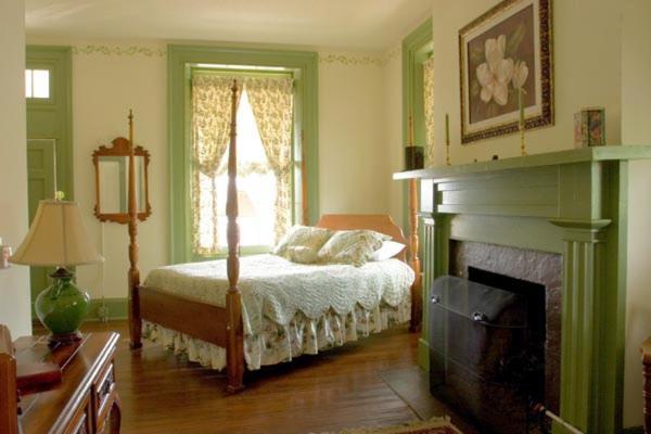 The Lafayette Inn & Restaurant Stanardsville Екстериор снимка