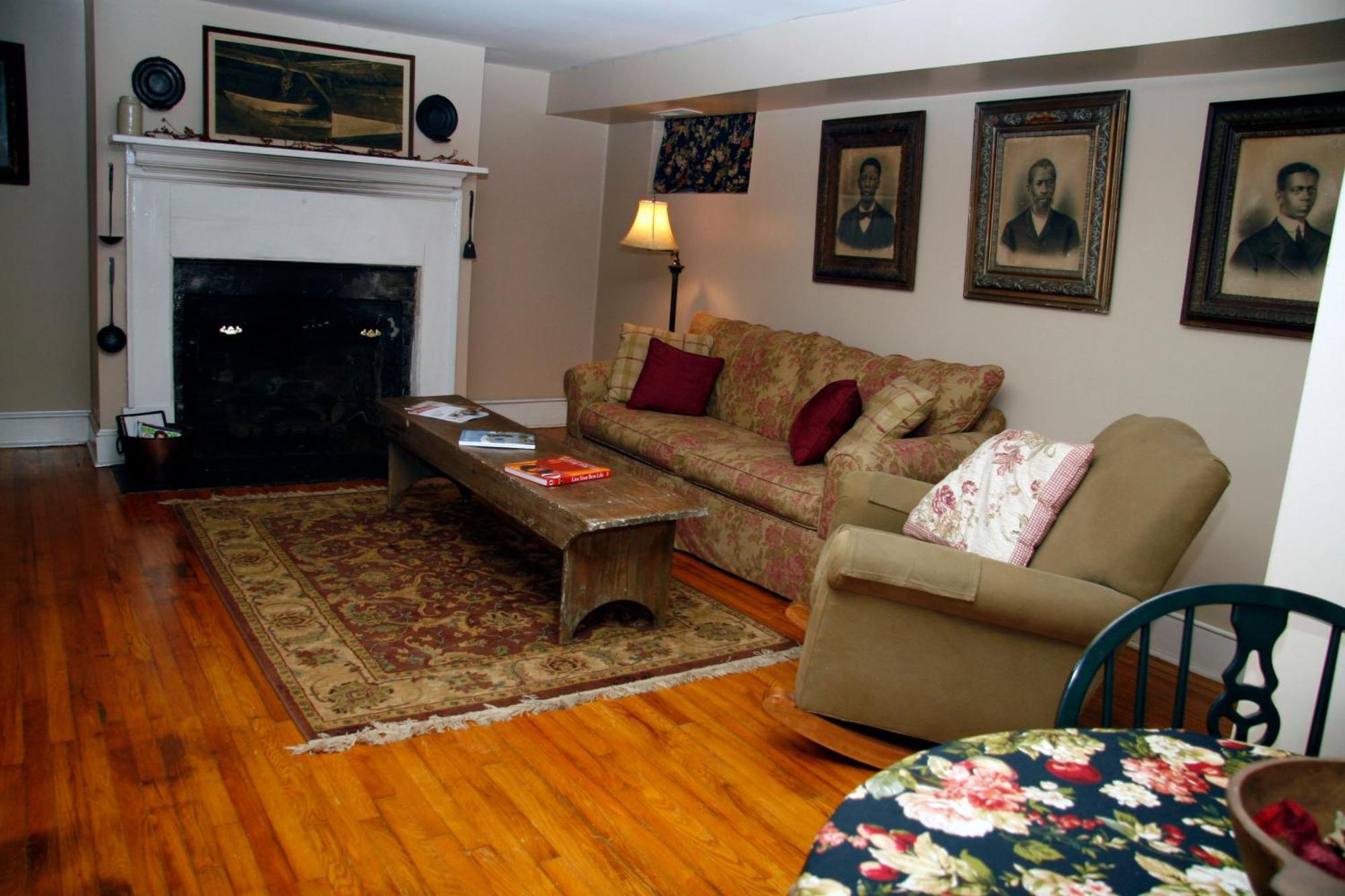 The Lafayette Inn & Restaurant Stanardsville Екстериор снимка